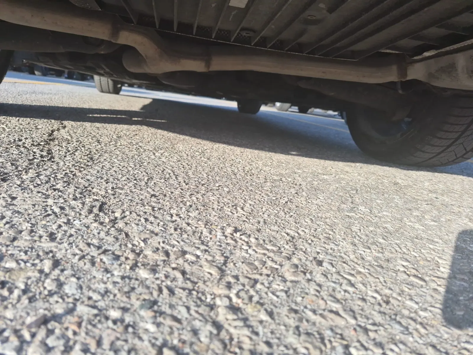 Undercarriage - Rear Photo