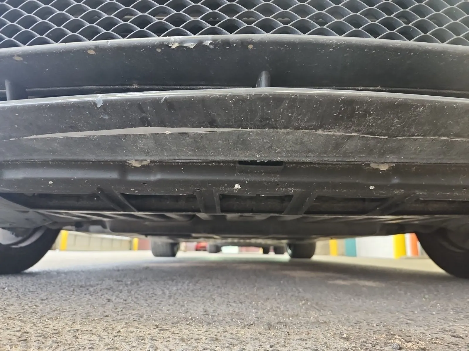 Undercarriage - Front Photo