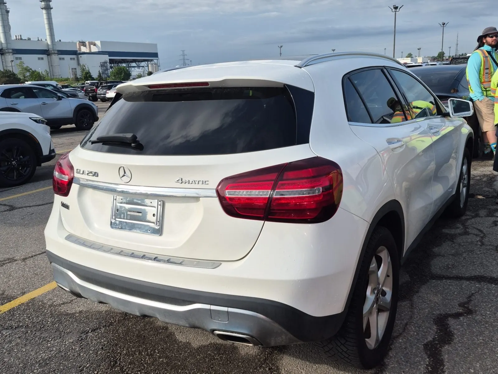 Passenger Rear 3/4 Photo