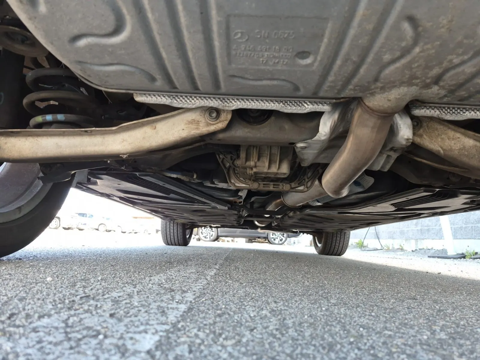Undercarriage - Rear Photo