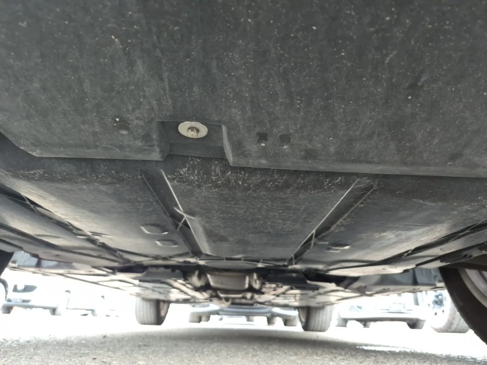Undercarriage - Front Photo