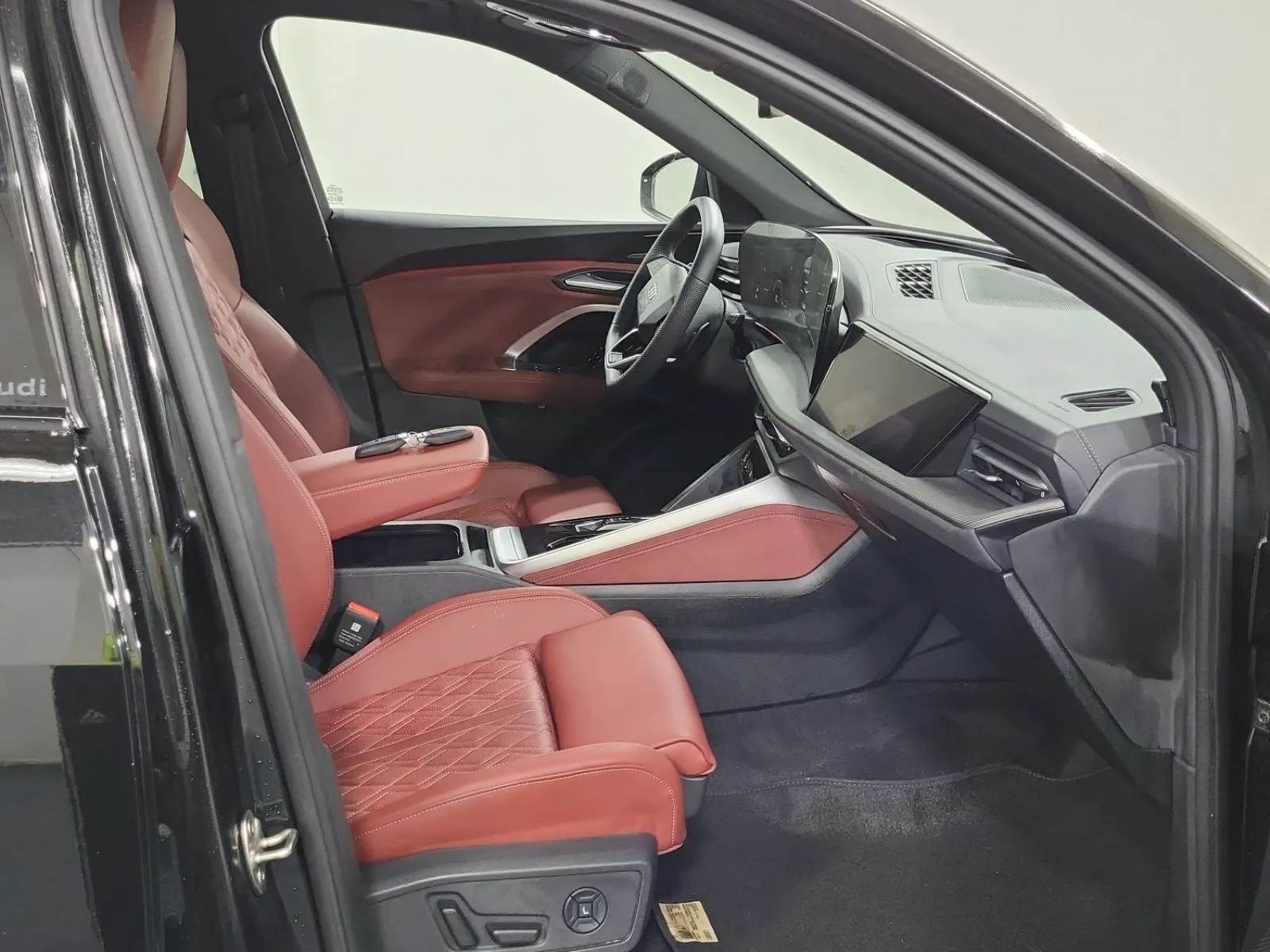 Right Side Interior Photo