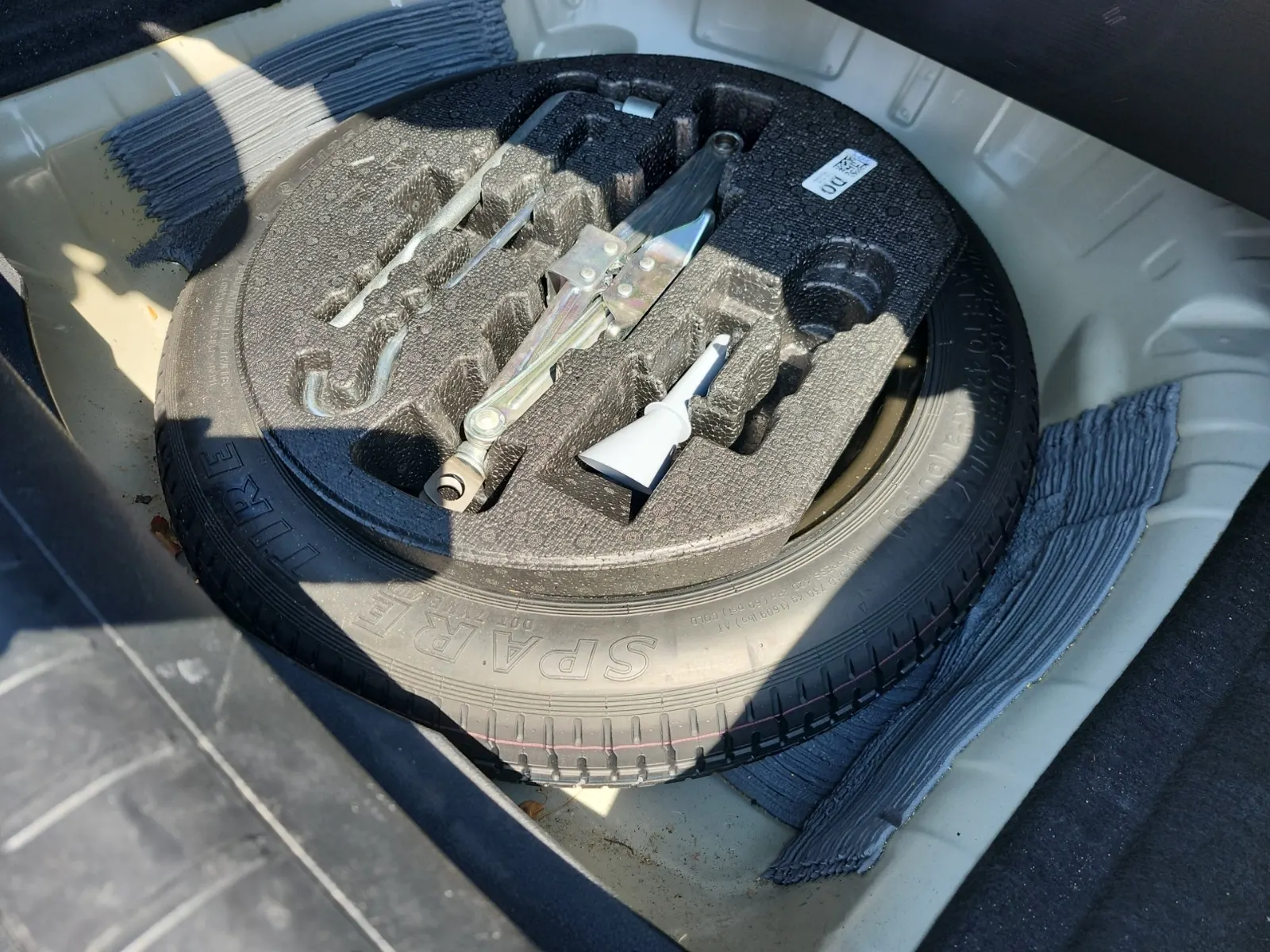 Spare Tire & Wheel Photo