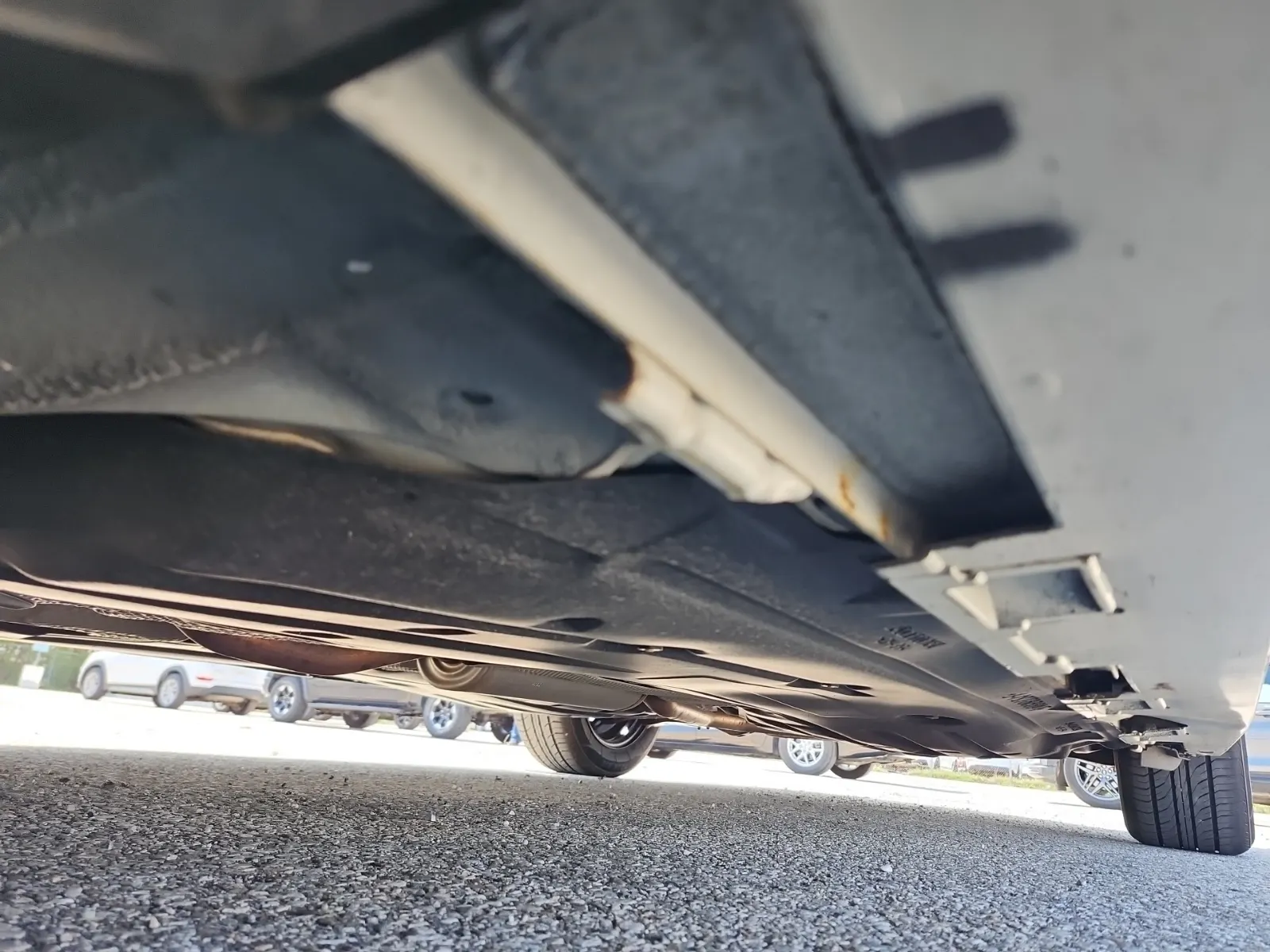 Undercarriage - Driver Photo