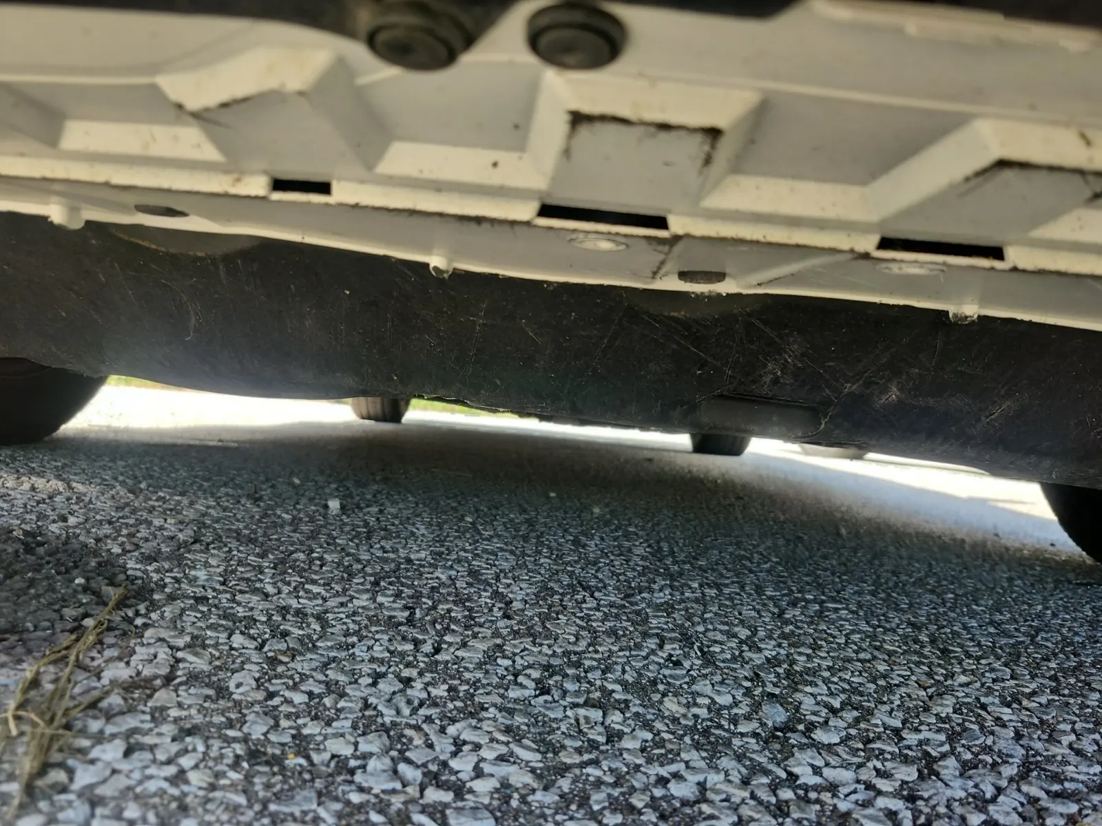 Undercarriage - Front Photo