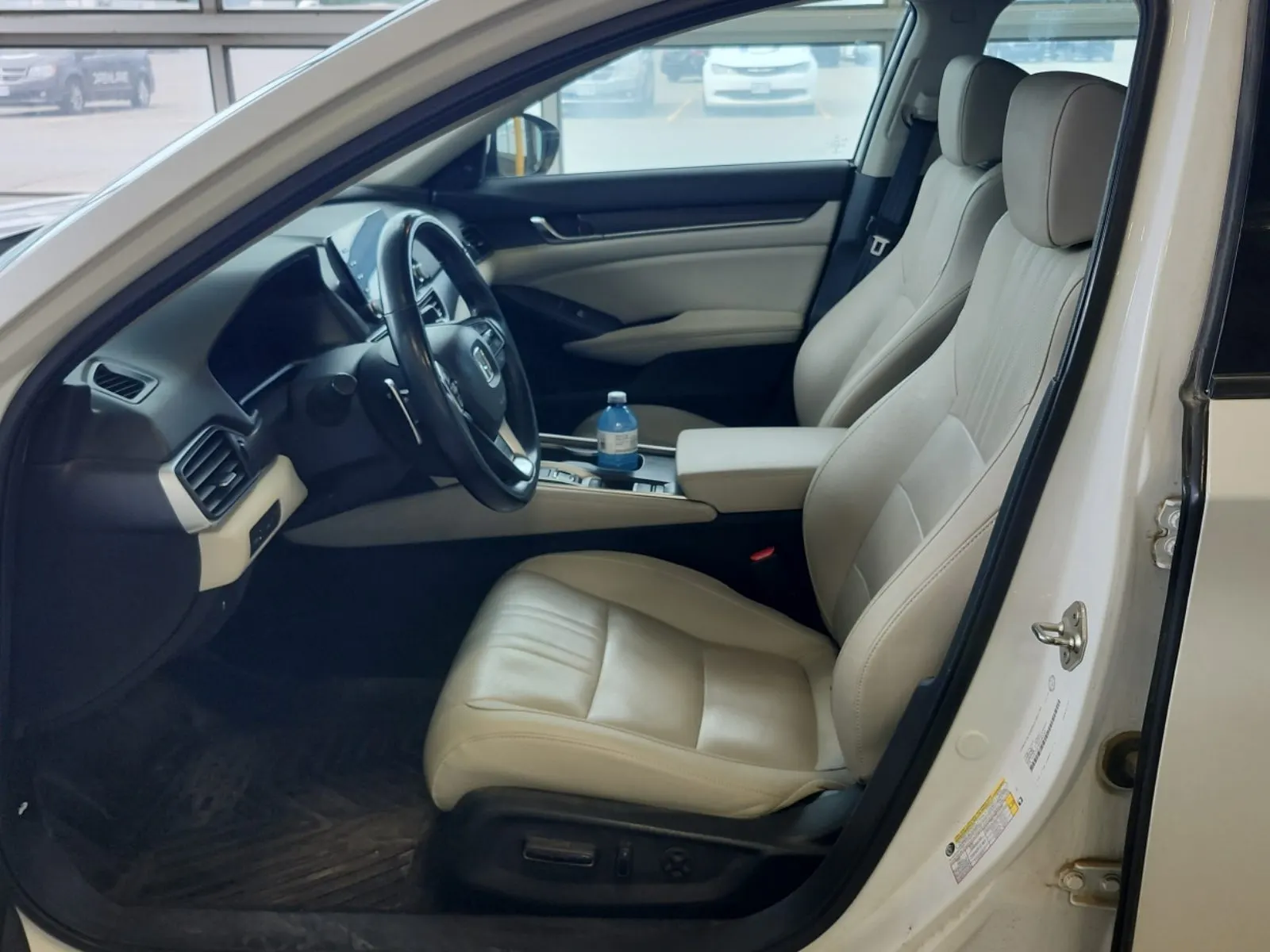 Front Interior Photo