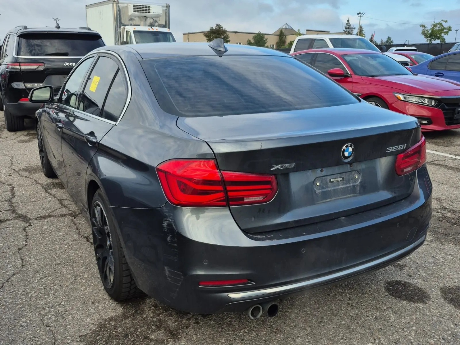 Driver Rear 3/4 Photo
