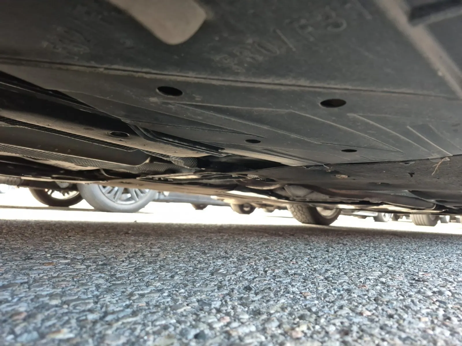 Undercarriage - Passenger Photo