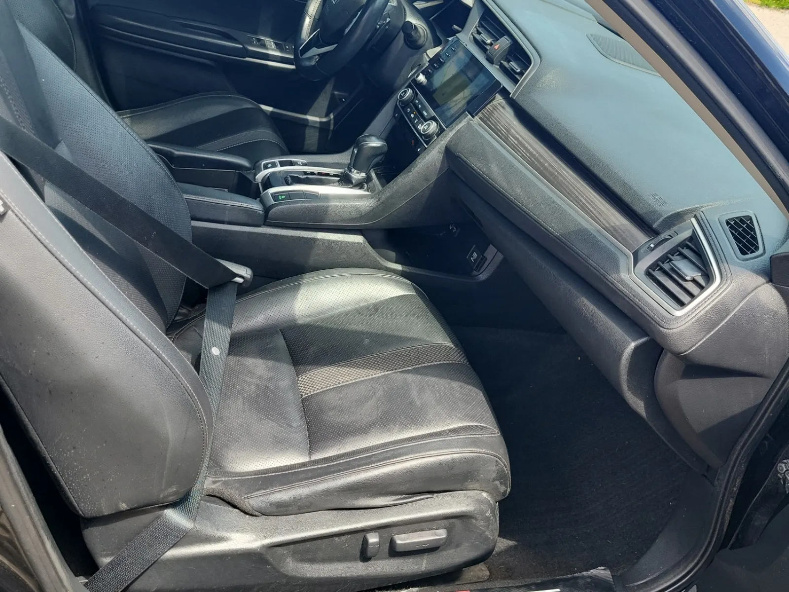 Right Side Interior Photo