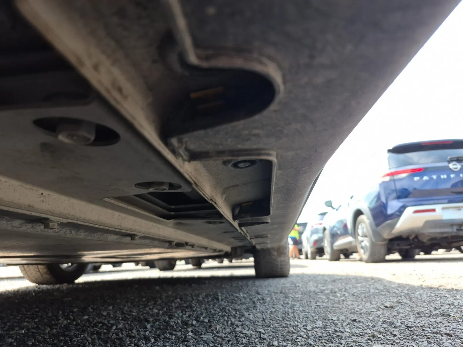 Undercarriage - Passenger Photo