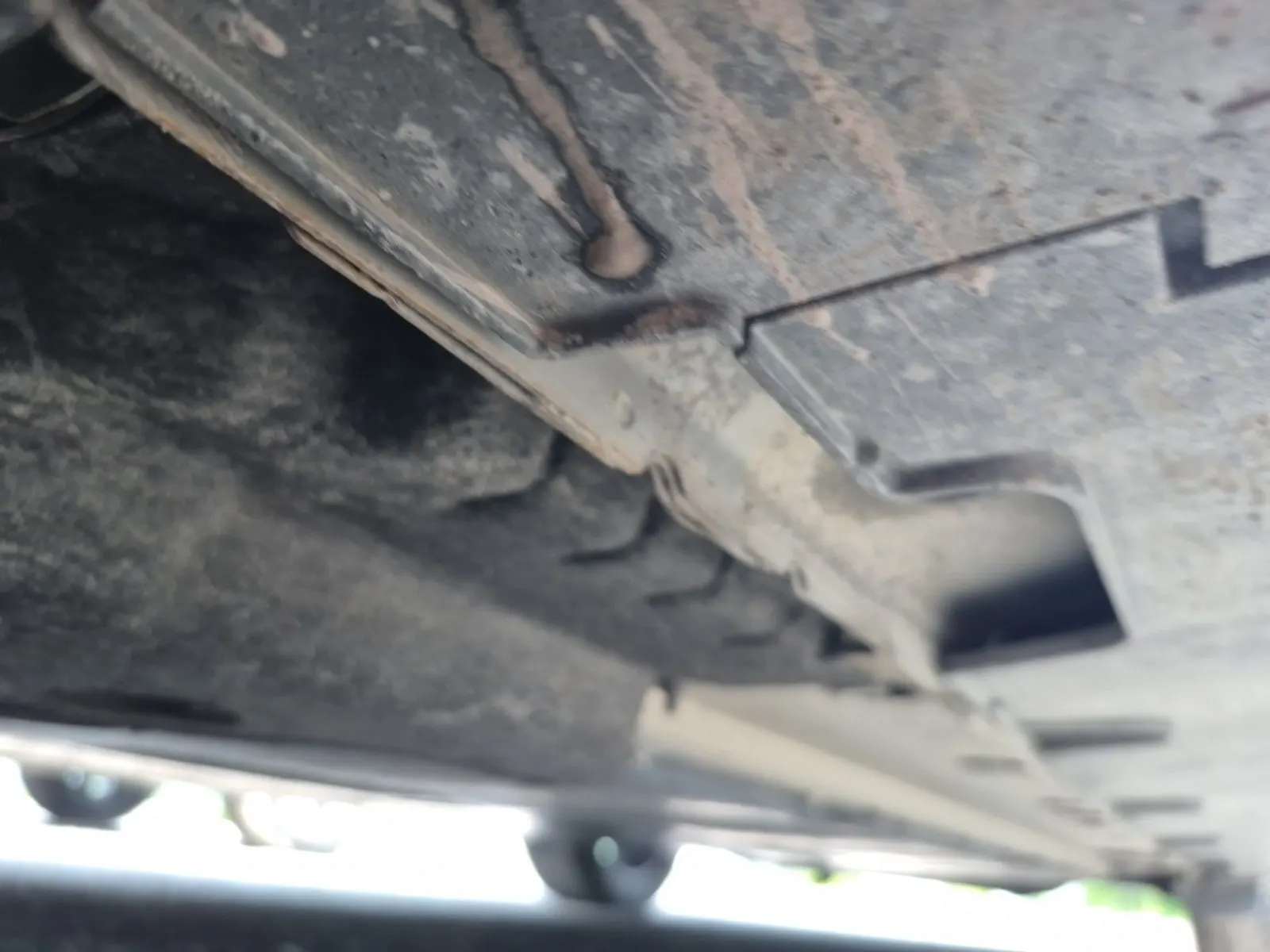 Undercarriage - Driver Photo