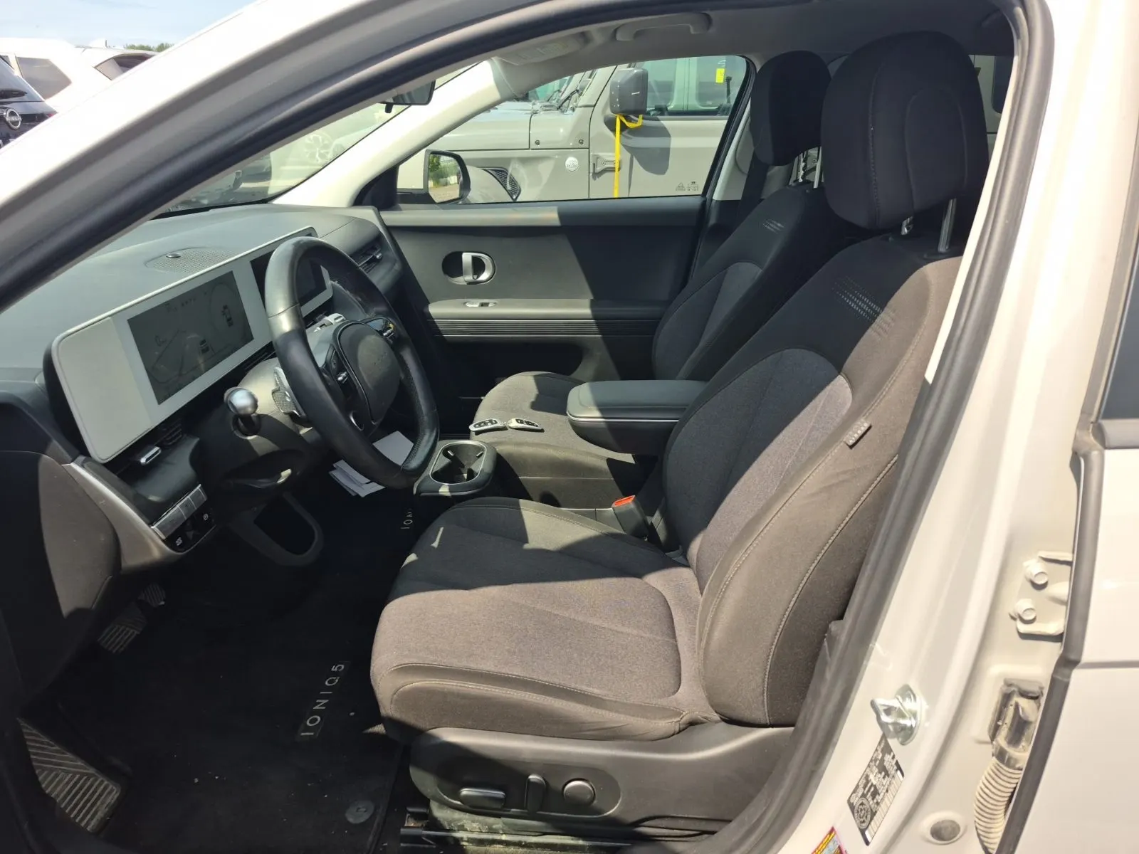 Front Interior Photo